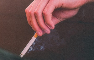 Cigarrillos VS e-cigarrillos: actualización del consumo y riesgos a evitar 